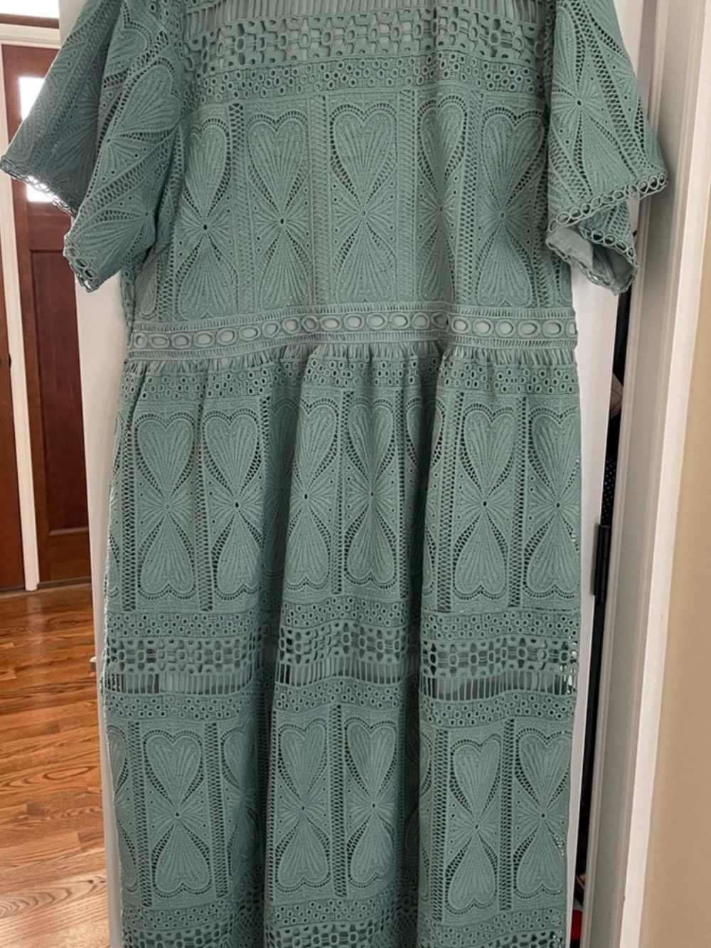 Green Heart cut out plus size dress in sz 3X - Picture 5 of 5